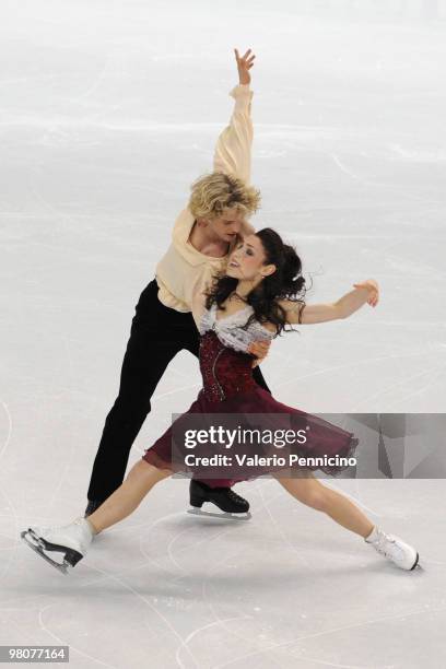 Meryl Davis and Charlie White of USA compete during the Ice Dance Free Dance at the 2010 ISU World Figure Skating Championshipson March 26, 2010 in...