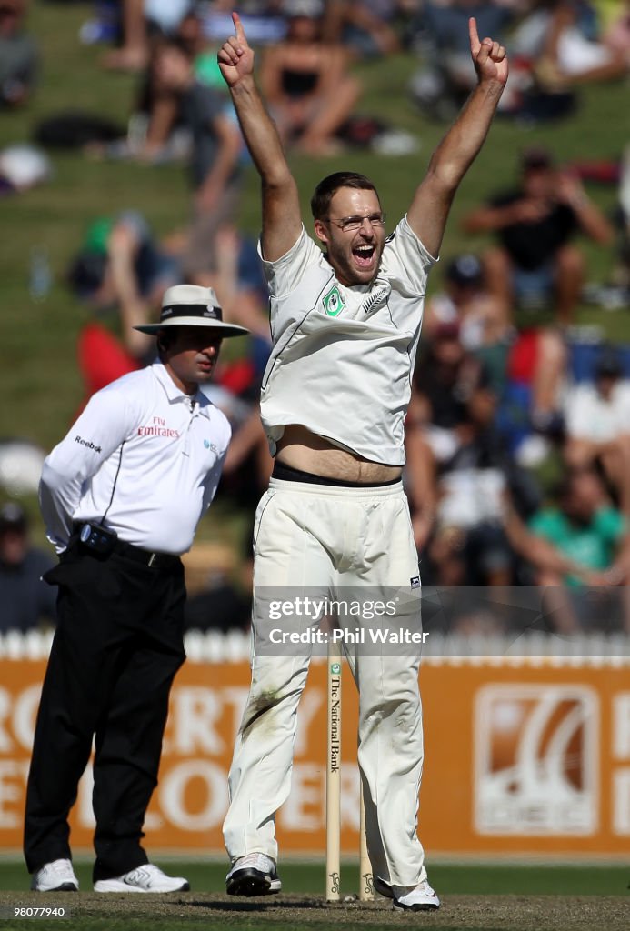 Second Test - New Zealand v Australia: Day 1