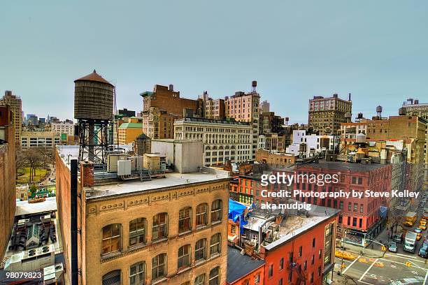 the idealized world of union square - union square new york city stock-fotos und bilder