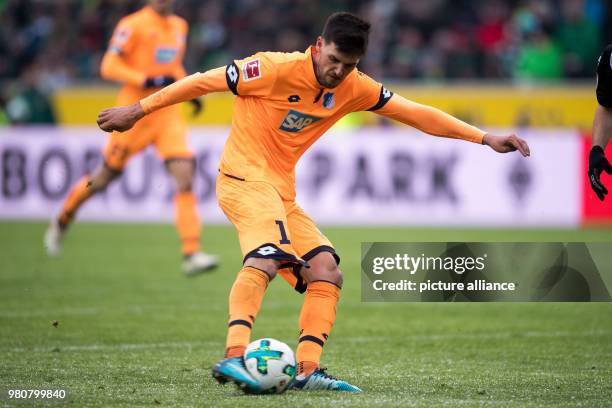 March 2018, Germany, Moenchengladbach: Football Bundesliga, Borussia Moenchengladbach vs 1899 Hoffenheim at the Borussia-Park. Hoffenheim's Florian...