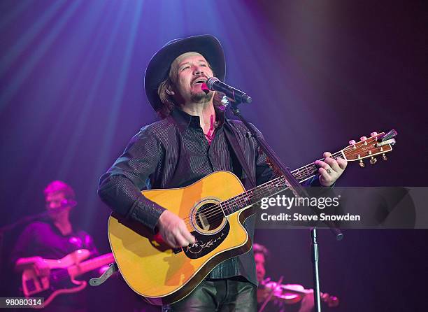 Travis Tritt performs at Route 66 Casino�s Legends Theater on March 26, 2010 in Albuquerque, New Mexico.