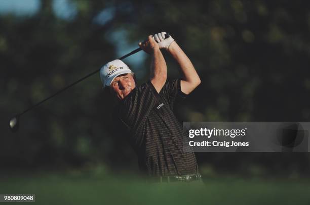 Hale Irwin of the United States follows his shot during the 101st U.S. Open golf tournament on15 June 2001 at the Southern Hills Country Club in...