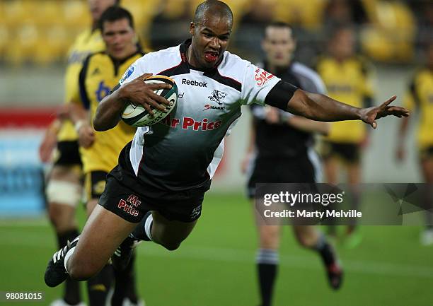 Pietersen of the Sharks scores a try during the round seven Super 14 match between the Hurricanes and the Sharks at Westpac Stadium on March 27, 2010...