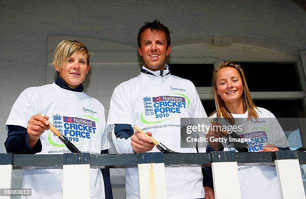 Nicky Shaw , Danny Wyatt and Graeme Swann pose for photographs during the NatWest CricketForce at Gedling Colliery Cricket Club on March 27, 2010 in...
