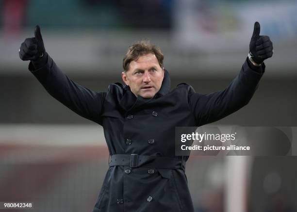 March 2018, Germany, Leipzig: Soccer, Bundesliga, 1. RB Leipzig vs Bayern Munich at the Red Bull Arena. Leipzig's manager Ralph Hasenhuettl saying...