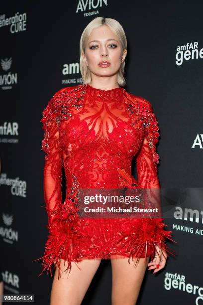 Caroline Vreeland attends amfAR GenCure Solstice 2018 at SECOND. On June 21, 2018 in New York City.