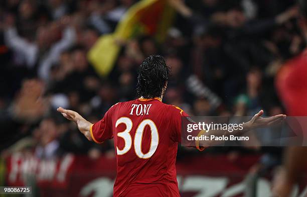 Luca Toni of AS Roma celebrates after scoring the second goal during the Serie A match between AS Roma and FC Internazionale Milano at Stadio...