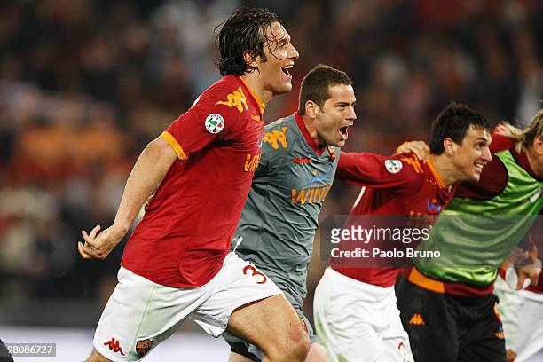 Luca Toni with his teammates of AS Roma celebrates the victory after the Serie A match between AS Roma and FC Internazionale Milano at Stadio...