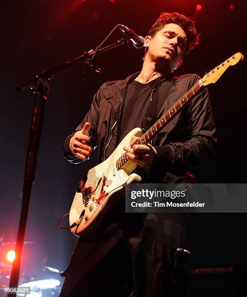 John Mayer performs as part of his Battle Studies World Tour at the HP Pavilion on March 26, 2010 in San Jose, California.