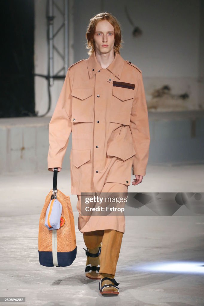 Acne Studio : Runway - Paris Fashion Week - Menswear Spring/Summer 2019