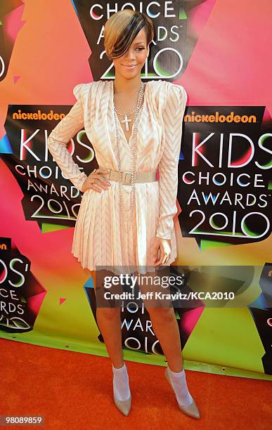 Singer Rihanna arrives at Nickelodeon's 23rd Annual Kids' Choice Awards held at UCLA's Pauley Pavilion on March 27, 2010 in Los Angeles, California.