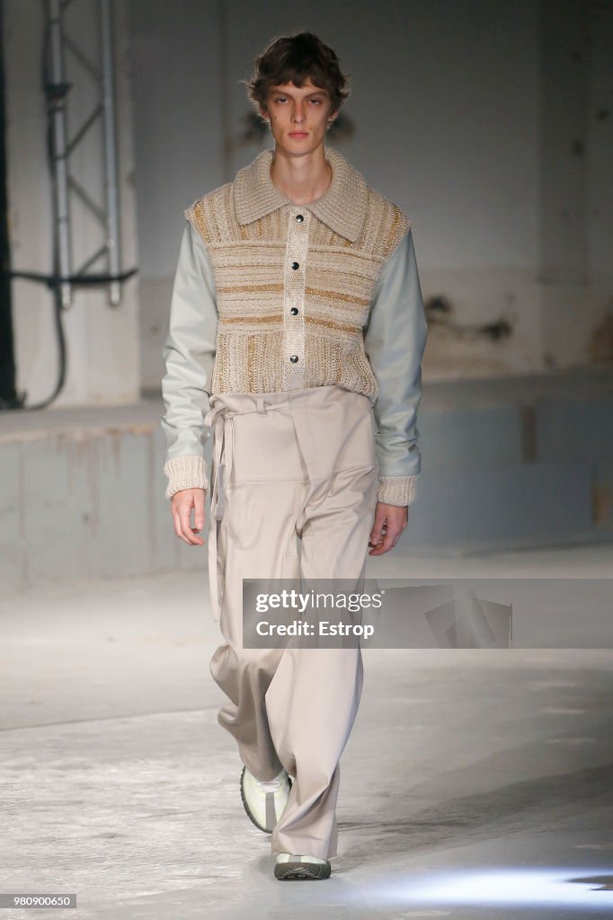 Acne Studio : Runway - Paris Fashion Week - Menswear Spring/Summer 2019