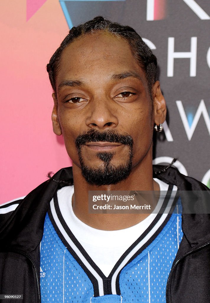 Rapper Snoop Dogg arrives at Nickelodeon's 23rd Annual Kids' Choice ...