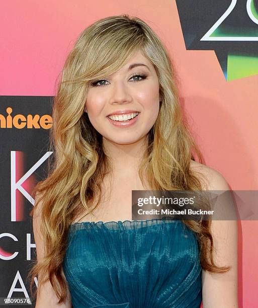 Actress Jennette McCurdy arrives at Nickelodeon's 23rd Annual Kids' Choice Awards held at UCLA's Pauley Pavilion on March 27, 2010 in Los Angeles,...