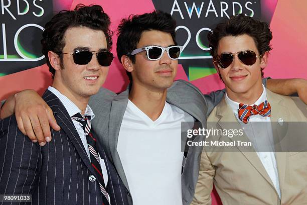 Kevin Jonas, Joe Jonas and Nick Jonas of the Jonas Brothers arrive at Nickelodeon's 23rd Annual Kids' Choice Awards at Pauley Pavilion on March 27,...