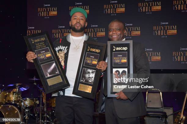 Mike WiLL Made-It accepts award for Top Rap Song of the Year with ASCAP Associate Director, Rhythm and Soul Jason Reddick speaks onstage at the 31st...