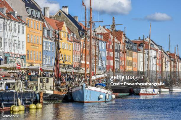 copenhagen nyhavn - nyhavn stock pictures, royalty-free photos & images