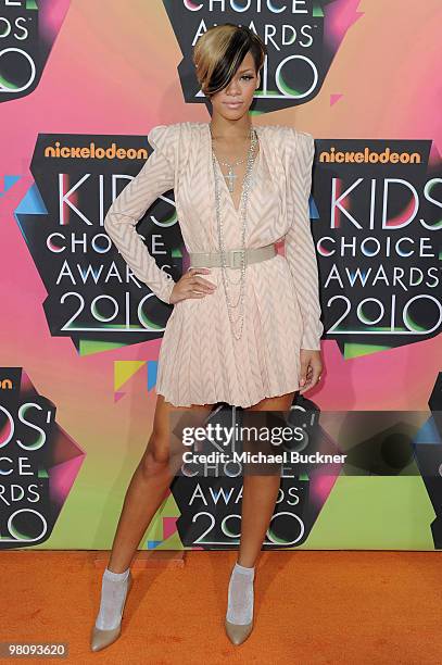 Singer Rihanna arrives at Nickelodeon's 23rd Annual Kids' Choice Awards held at UCLA's Pauley Pavilion on March 27, 2010 in Los Angeles, California.