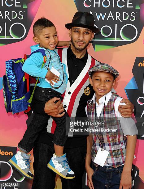 Swizz Beatz and guests arrive at Nickelodeon's 23rd Annual Kid's Choice Awards held at UCLA's Pauley Pavilion on March 27, 2010 in Los Angeles,...