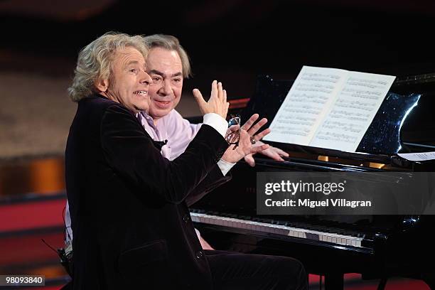 Host Thomas Gottschalk and Andrew Loyd-Webber sit at the piano during the 188th 'Wetten dass ...?' show at Messezentrum Salzburg on March 27, 2010 in...