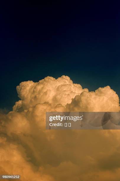 restless clouds - 像 stock pictures, royalty-free photos & images