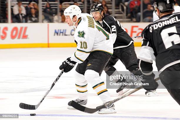 Brenden Morrow of the Dallas Stars skates with the puck against the Los Angeles Kings on March 27, 2010 at Staples Center in Los Angeles, California.