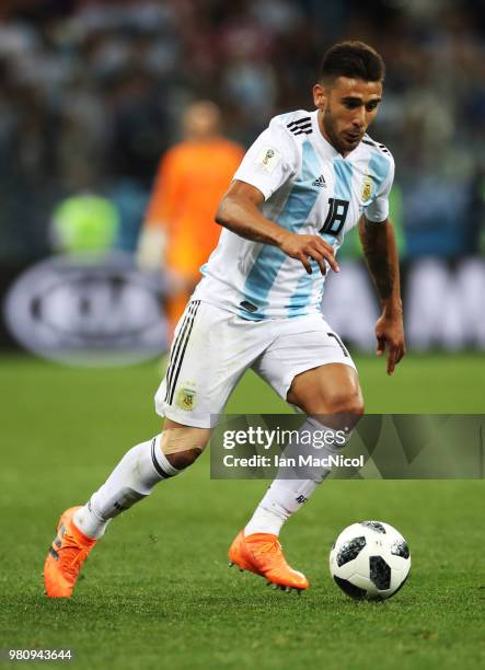 Eduardo Salvio of Argentina controls the ball during the 2018 FIFA World Cup Russia group D match between Argentina and Croatia at Nizhny Novgorod...