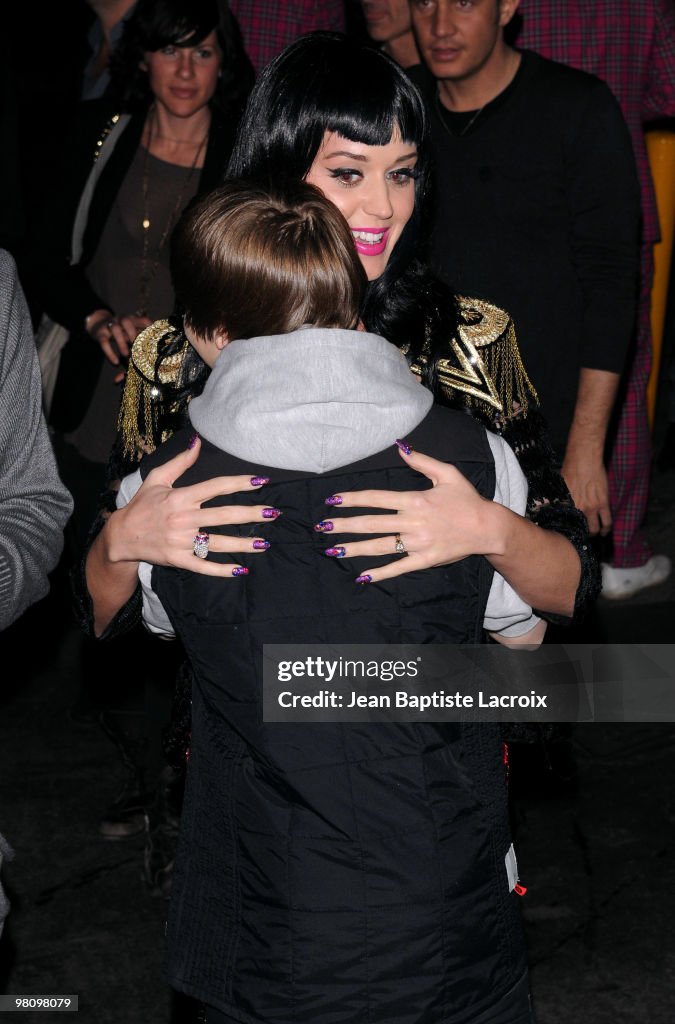 Perez Hilton's CARN-EVIL Theatrical Freak & Funk 32nd Birthday Party - Arri