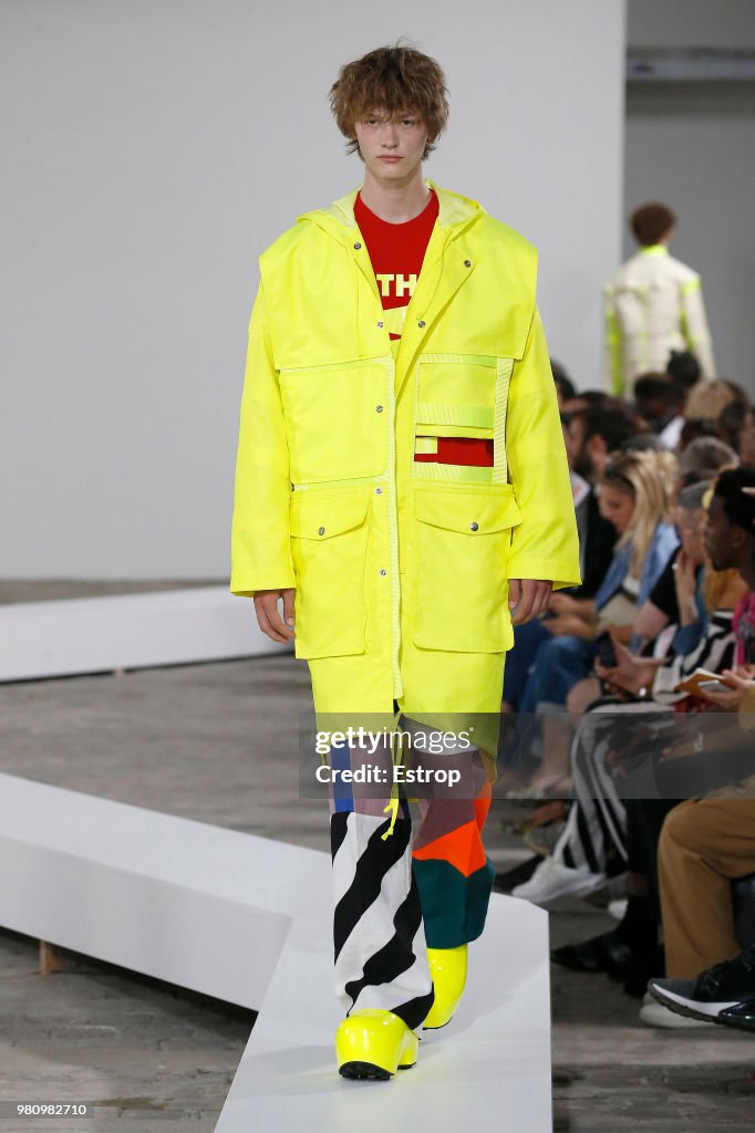 Walter Van Beirendonck : Runway - Paris Fashion Week - Menswear Spring/Summer 2019