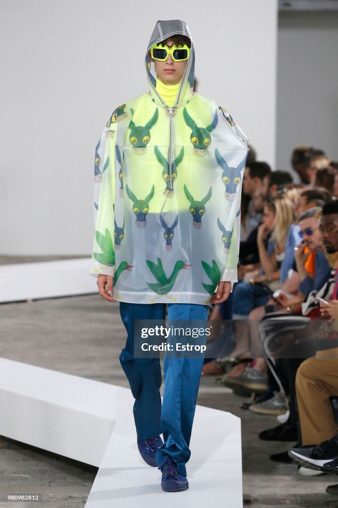 Walter Van Beirendonck : Runway - Paris Fashion Week - Menswear Spring/Summer 2019