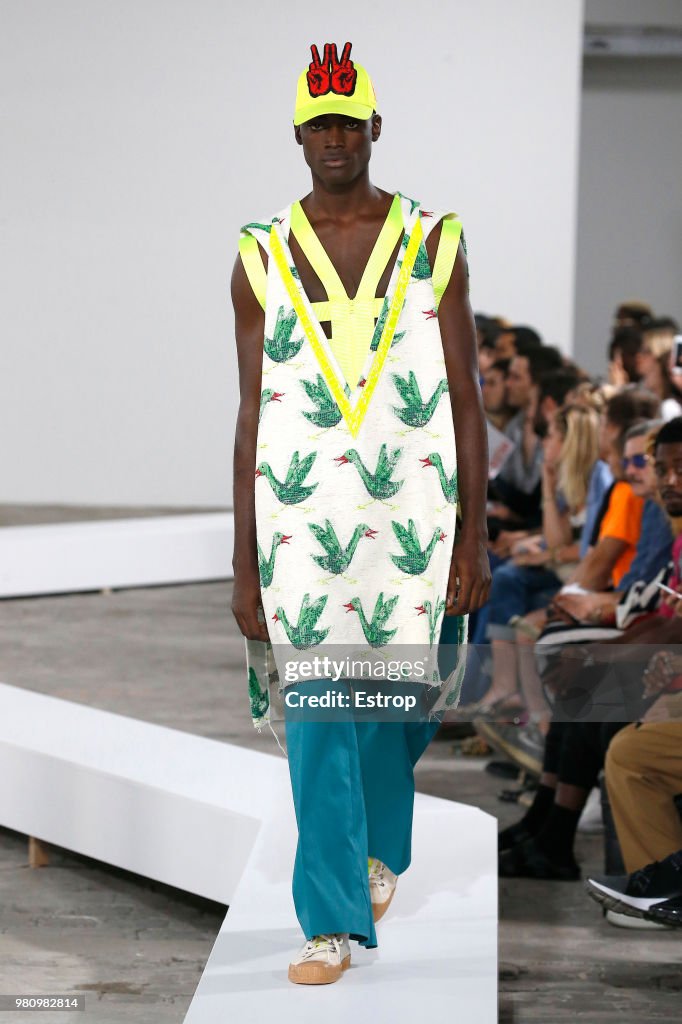 Walter Van Beirendonck : Runway - Paris Fashion Week - Menswear Spring/Summer 2019