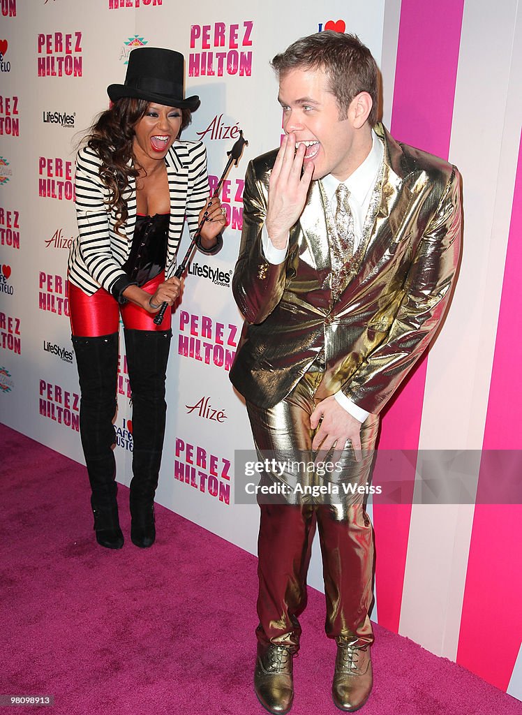 Perez Hilton's "Carn-Evil" 32nd Birthday Party - Arrivals