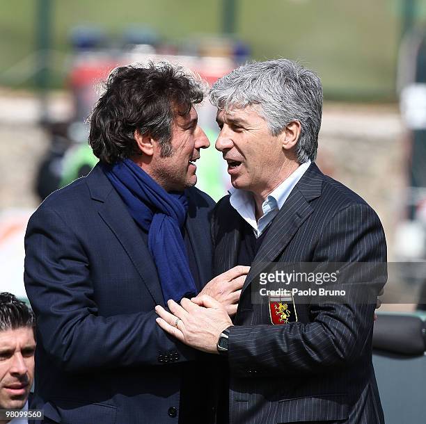 Coach Alberto Malesani of AC Siena speaks with Coach Giampiero Gasperini of Genoa CFC during the Serie A match between AC Siena and Genoa CFC at...