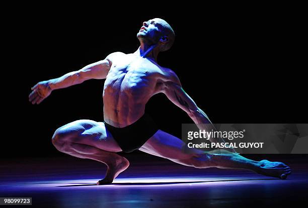 Dancer performs in a new ballet by Blanca Li "Le jardin des délices" during a rehersale at the Opera Berlioz in Montpellier, 18 June 2009, as part of...