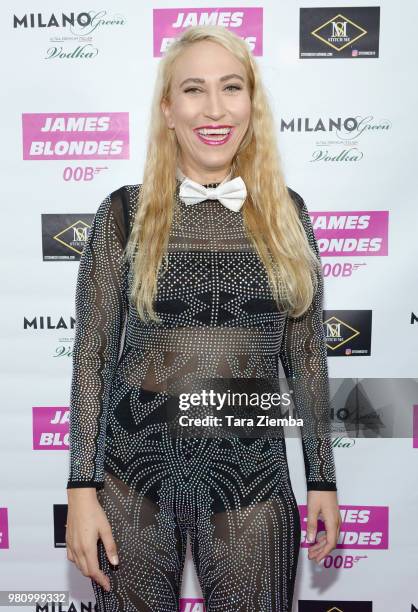 Actress Geri Courtney-Austein attends 'James Blondes' premiere party and Q&A with Robert Carradine and Julie Lake at Bar Lubitsch on June 21, 2018 in...