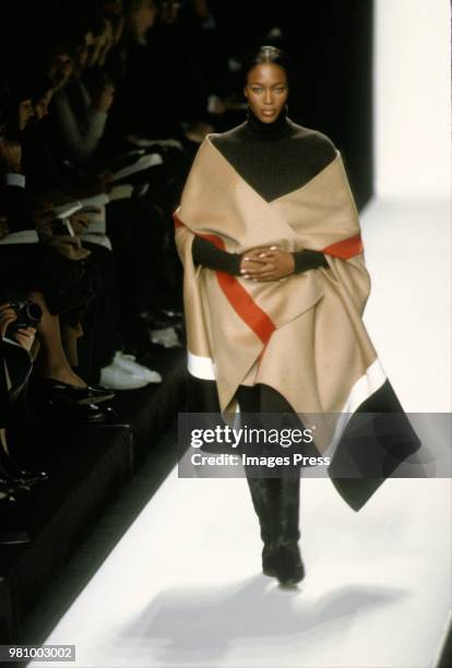 Naomi Campbell models Michael Kors during New York Fashion Week 1999 in New York.