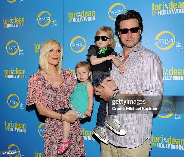 Actress Tori Spelling, Stella McDermott, Liam McDermott and actor Dean McDermott arrive at Oxygen's Spring Party for "Tori & Dean: Home Sweet...