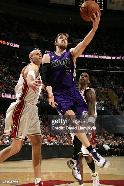 Andres Nocioni of the Sacramento Kings goes up for the lay-in against Zydrunas Ilgauskas of the Cleveland Cavaliers on March 28, 2010 at The Quicken...