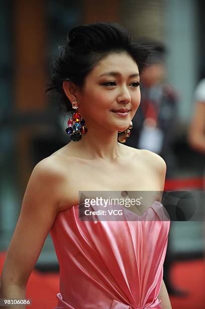 Barbie Hsu arrives at the red carpet of the The 14th Chinese Music Award Ceremony held at Sichuan Investment International Tennis Center on March 28,...