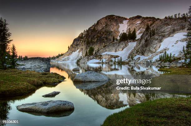 a 'perfect' sunrise - leavenworth washington stock pictures, royalty-free photos & images