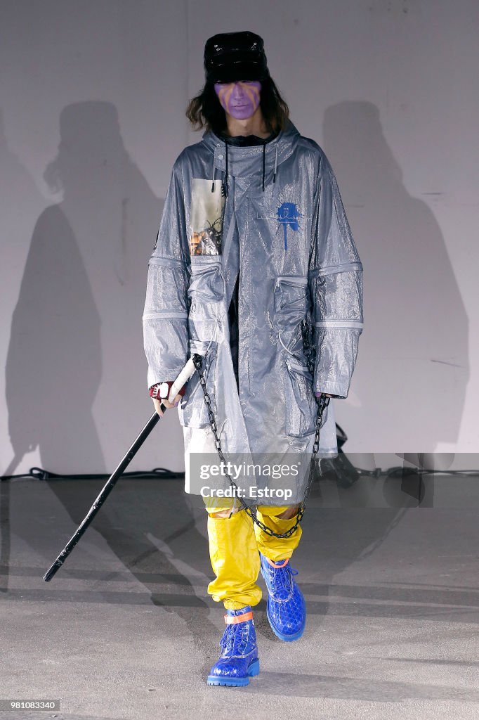 Undercover: Runway - Paris Fashion Week - Menswear Spring/Summer 2019