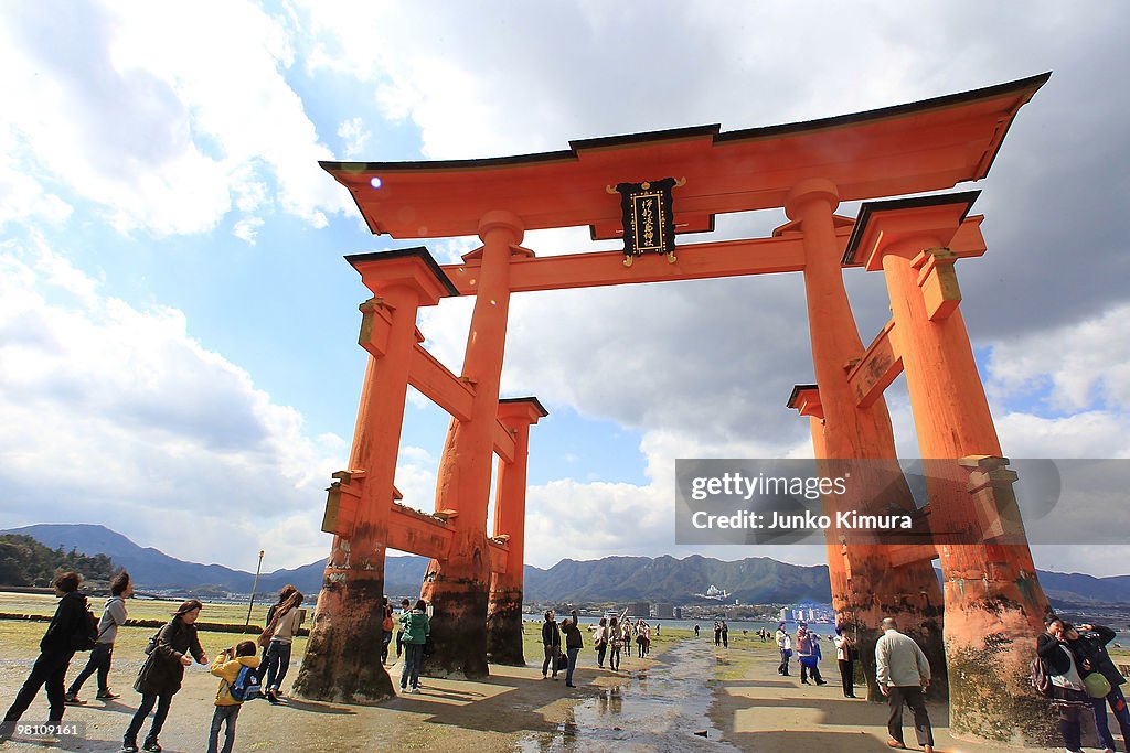 Itsukushima Shrine - Hiroshima