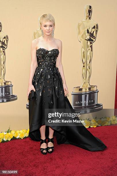 Actress Carey Mulligan arrives at the 82nd Annual Academy Awards at the Kodak Theatre on March 7, 2010 in Hollywood, California.