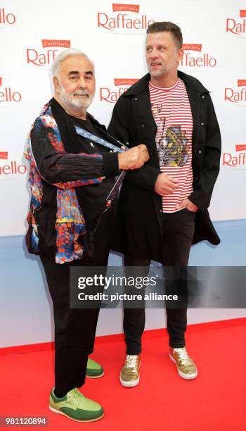 June 2018, Germany, Berlin: Hairdresser Udo Walz and husband Carsten Thamm-Walz arriving to the "Raffaello Summer Day" in support of the Arche...