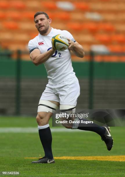 Mark Wilson runs with the ball during the England captain's run at Newlands Stadium on June 22, 2018 in Cape Town, South Africa.