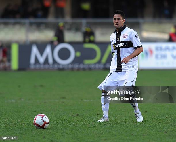 Luis Jimenez in action during the Serie A match between AC Chievo Verona and Parma FC at Stadio Marc'Antonio Bentegodi on March 28, 2010 in Verona,...