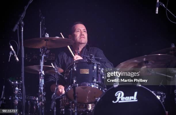 Pete Luscombe performs on stage at Falls Festival on 30th December 2007 in Lorne, Australia.