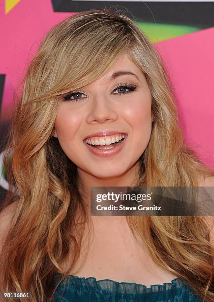 Actress Jennette McCurdy arrives at Nickelodeon's 23rd Annual Kids' Choice Awards held at UCLA's Pauley Pavilion on March 27, 2010 in Los Angeles,...