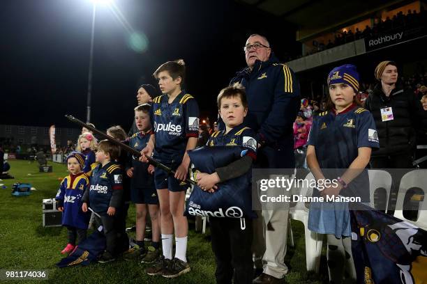 Former All Black Leicester Rutledge with his grandchildren prior to presenting a metal claymore to the Barbarians ahead of the match between the...
