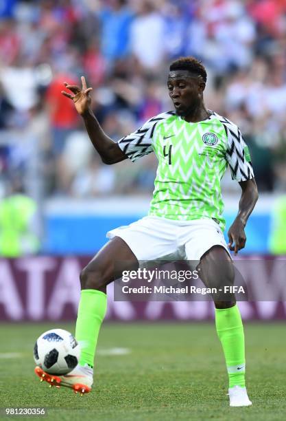 Wilfred Ndidi of Nigeria controls the ball during the 2018 FIFA World Cup Russia group D match between Nigeria and Iceland at Volgograd Arena on June...